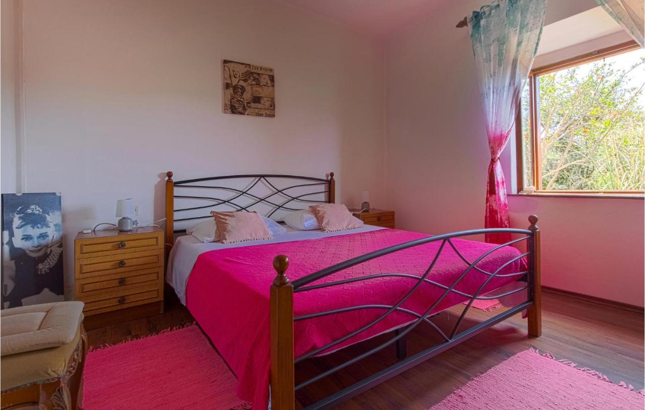 Awesome Home In Zaglav With Wifi Екстер'єр фото
