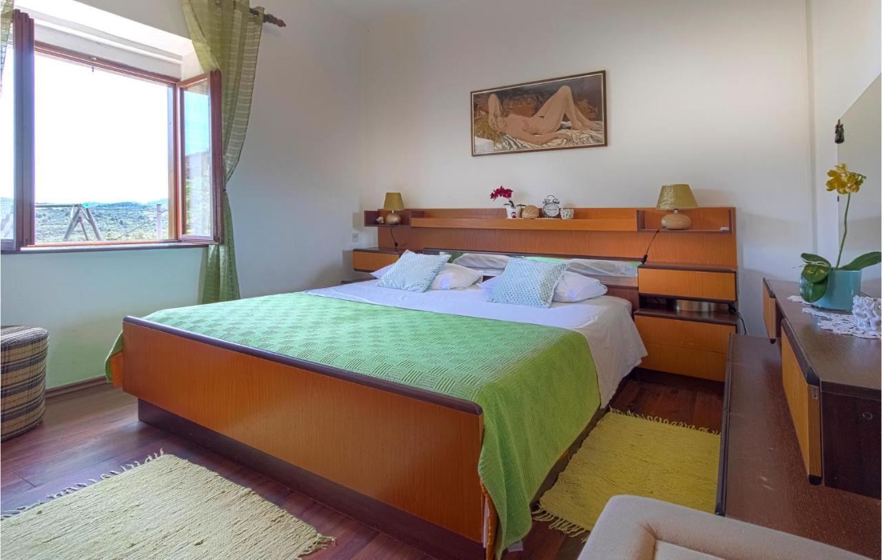 Awesome Home In Zaglav With Wifi Екстер'єр фото